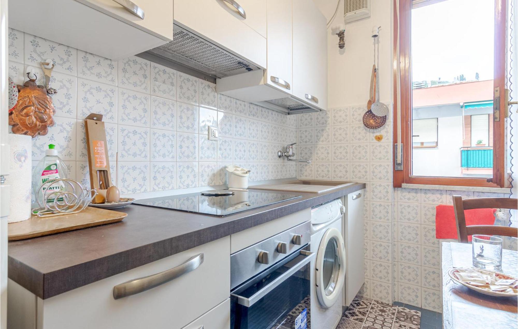 1 Bedroom Lovely Apartment In Rapallo Extérieur photo