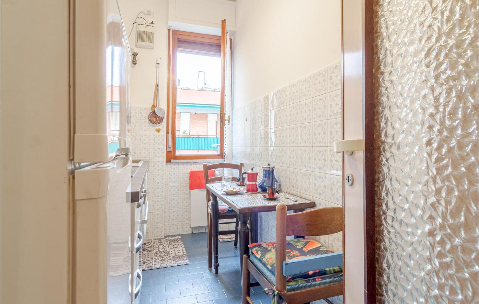 1 Bedroom Lovely Apartment In Rapallo Extérieur photo