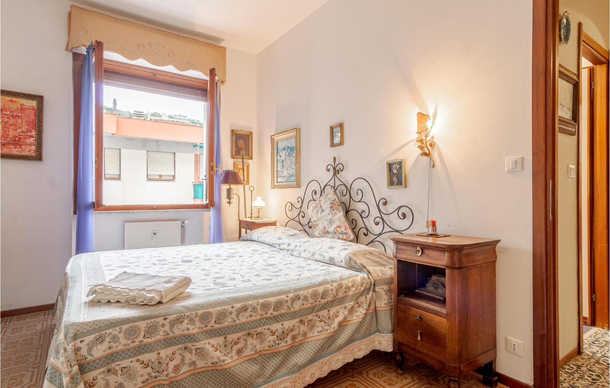 1 Bedroom Lovely Apartment In Rapallo Extérieur photo