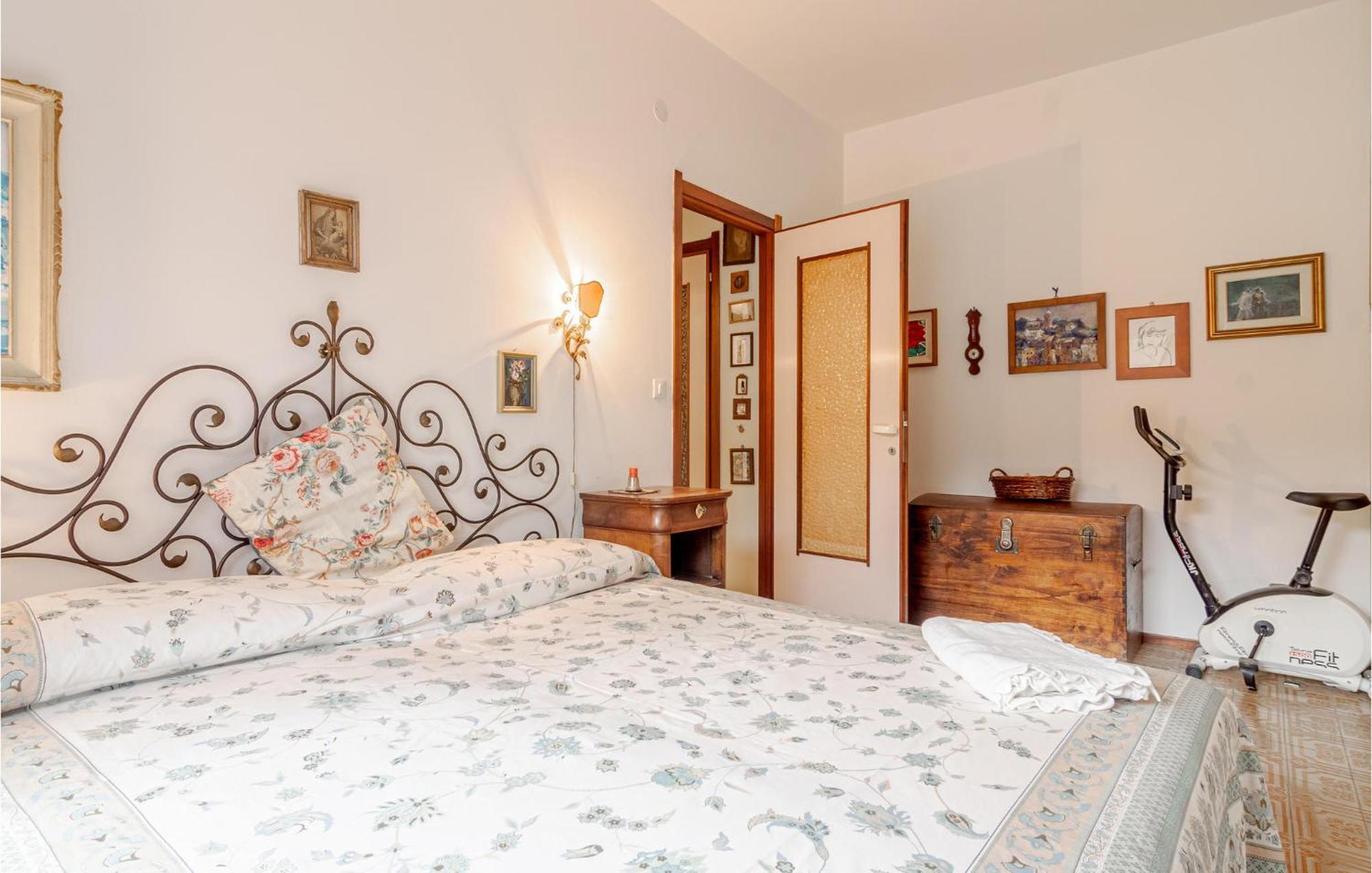 1 Bedroom Lovely Apartment In Rapallo Extérieur photo
